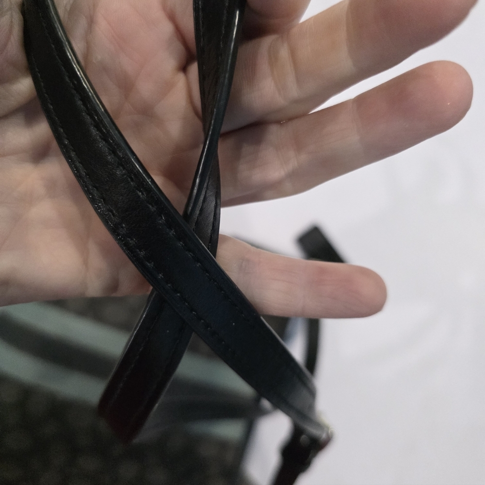 Coach Crossbody - Picture 7 of 8